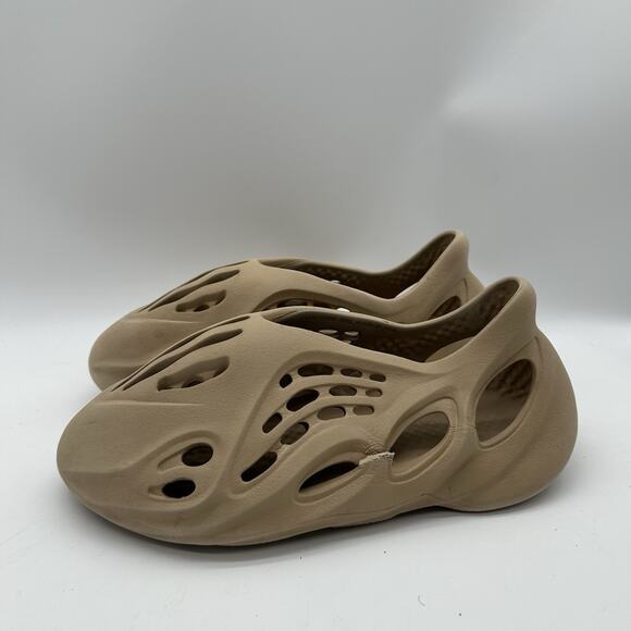 Mens Size 9 Adidas Yeezy Foam Runner Clay Taupe Slip On Casual Sandals - Picture 4 of 8